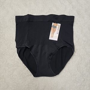 NWT Joyspun Women's Seamless Mid-Rise Shaping Brief Size XXXL Black Soot